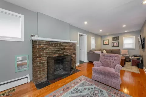 2 Lake Trl, Wayne, NJ 07470 photo 3