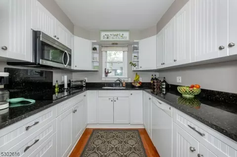 2 Lake Trl, Wayne, NJ 07470 photo 5