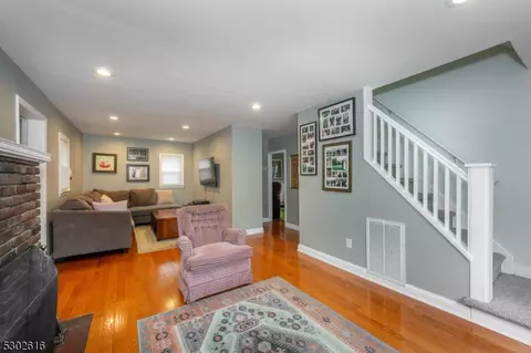 2 Lake Trl, Wayne, NJ 07470 photo 2
