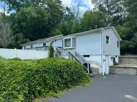 6 Cedar Tree Trl, Wantage, NJ 07461
