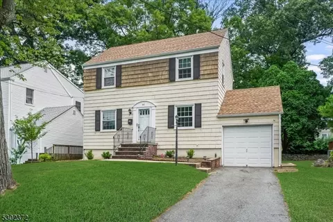 44 Amherst Pl, Livingston, NJ 07039