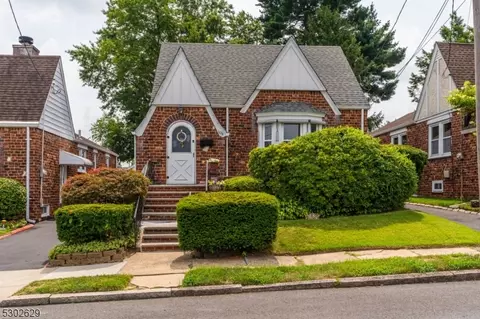 1235 Kelly St, Union, NJ 07083