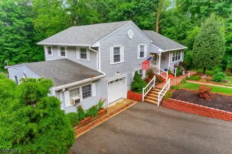 102 Cupsaw Ave, Ringwood, NJ 07456