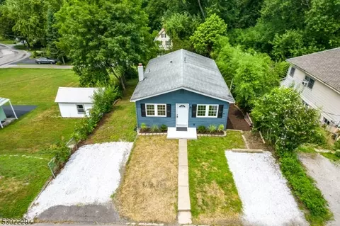 421 Rutherford Ave, Franklin, NJ 07416