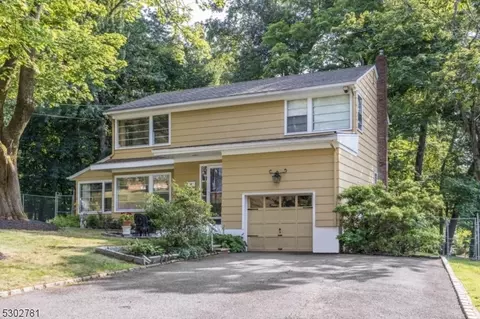 117 Berkshire Dr, Berkeley Heights, NJ 07922