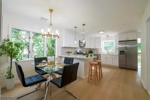 3 Weber Ln, Mine Hill, NJ 07803