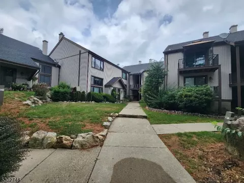 15273 Aspen Ct #273, Stanhope, NJ 07874