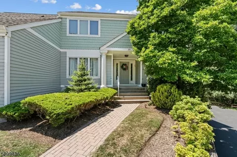 25 Gristmill, Sparta, NJ 07871