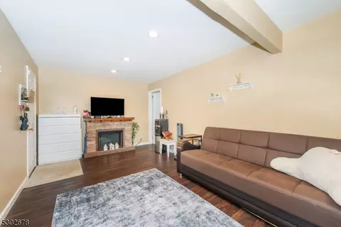 211 Andover Dr, Wayne, NJ 07470 photo 10