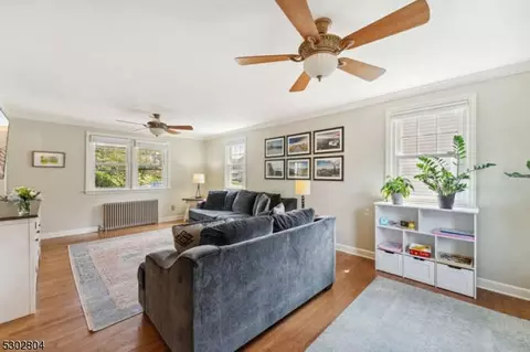 143 Stout Ave, Middlesex, NJ 08846 photo 4