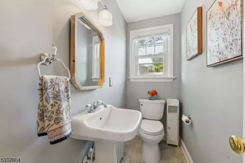 143 Stout Ave, Middlesex, NJ 08846 photo 11