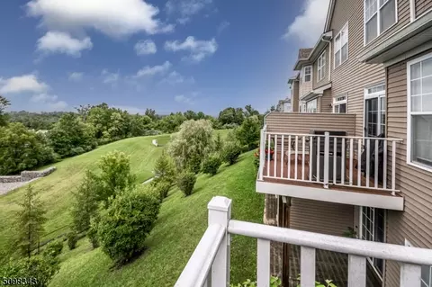 23 Indigo Rd, Hackettstown, NJ 07840 photo 4