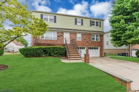 7 Sievers Ln, South Hackensack, NJ 07606
