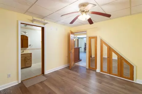 828 Highland Ave, Paramus, NJ 07652 photo 32
