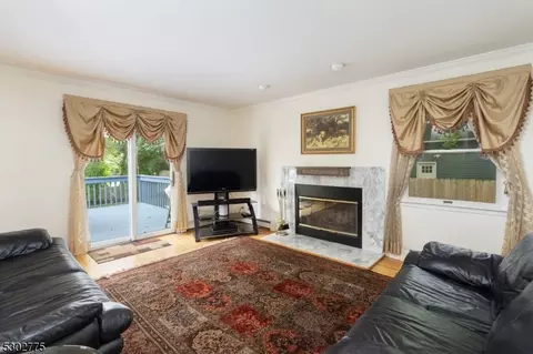 828 Highland Ave, Paramus, NJ 07652 photo 10