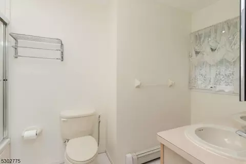 828 Highland Ave, Paramus, NJ 07652 photo 23