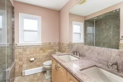 828 Highland Ave, Paramus, NJ 07652 photo 27