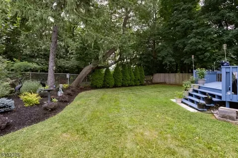 828 Highland Ave, Paramus, NJ 07652 photo 38