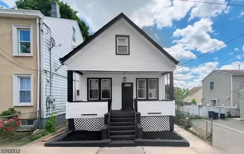 278 N 4th St, Paterson, NJ 07522