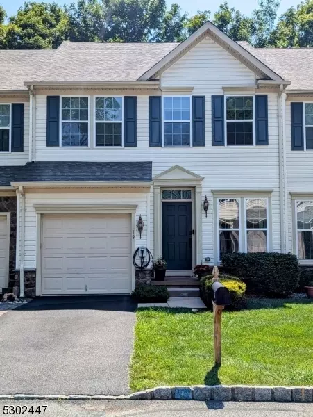 19 Village Ln, Sparta, NJ 07871