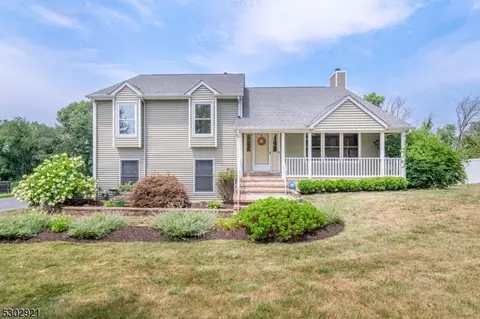 19 Lauren Ln, Sussex, NJ 07461