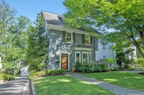 81 Mountain Ave, Summit, NJ 07901