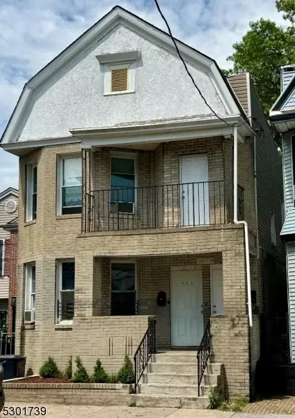493 S 17th St, Newark, NJ 07103
