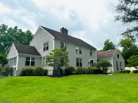 51 Pleasant Run Rd, Flemington, NJ 08822