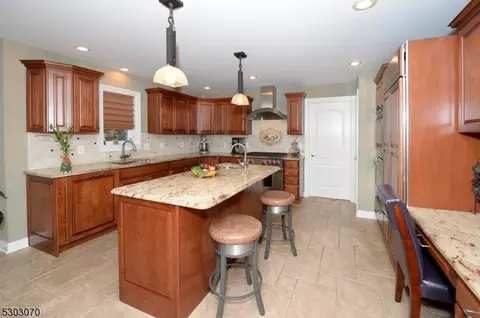 6 Bitola Dr, Wayne, NJ 07470 photo 12