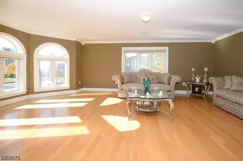 6 Bitola Dr, Wayne, NJ 07470 photo 5