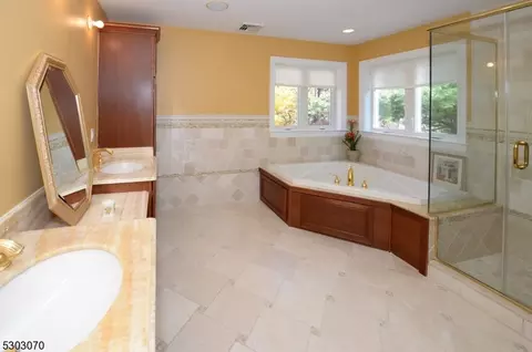 6 Bitola Dr, Wayne, NJ 07470 photo 32