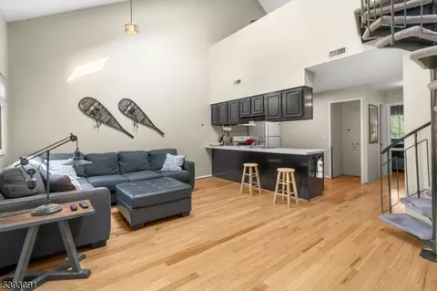 6 Augusta Dr 4 #4, Vernon, NJ 07462