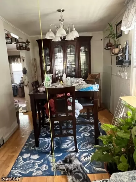 652 Crescent Dr, Bound Brook, NJ 08805 photo 3