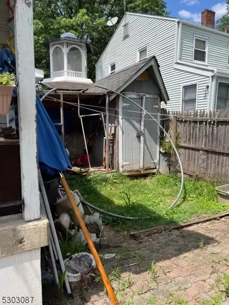 652 Crescent Dr, Bound Brook, NJ 08805 photo 10