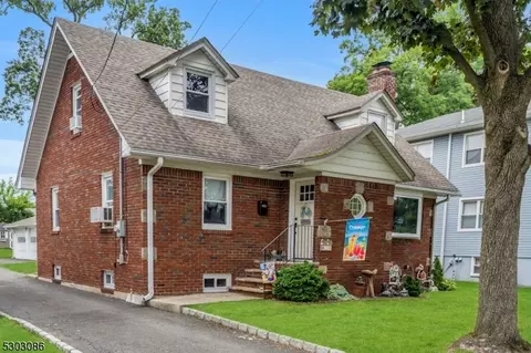 19 Annette Ave, Hawthorne, NJ 07506
