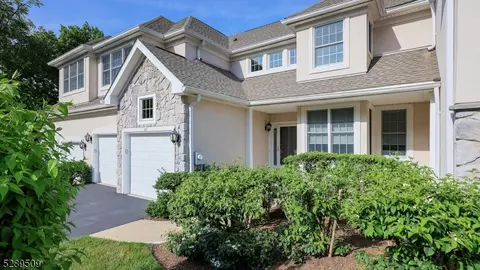 23 Hadley Ct, Bernards, NJ 07920