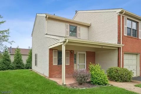 68 Stanwick Ct, Somerset, NJ 08873