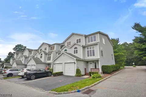 2 St Charles Ave, West Milford Twp, NJ 07421