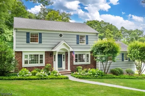 53 Greendale Dr, West Milford Twp, NJ 07438