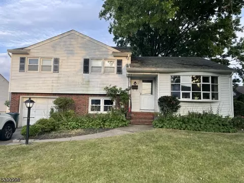 11 Priscilla St, Clifton, NJ 07013