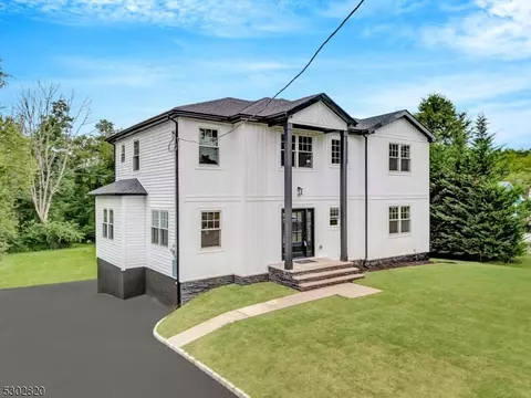 288 Garfield St, Berkeley Heights, NJ 07922