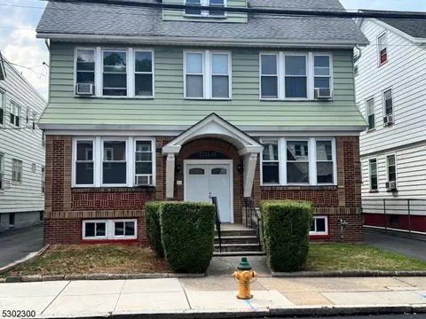 305-307 Kerrigan Blvd, Newark, NJ 07106