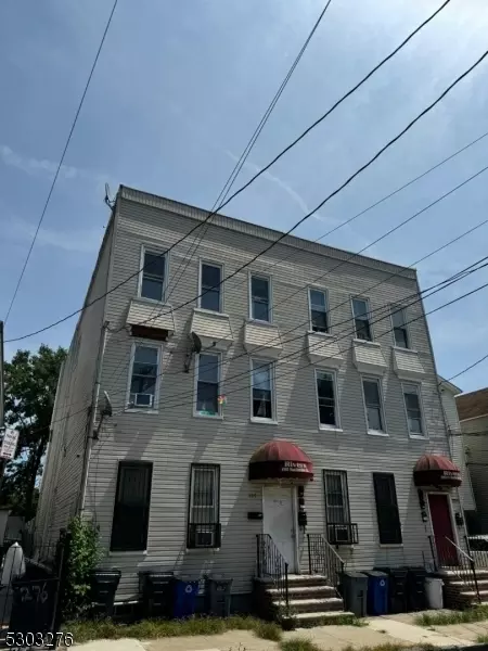 280 12 Hunterdon St, Newark, NJ 07103