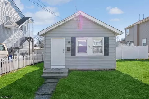 194 Orchard Ave, South Amboy, NJ 08879