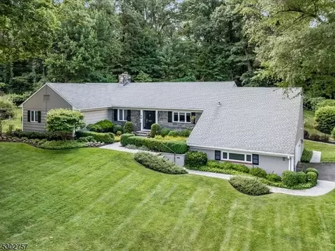 46 Devon Rd, Essex Fells, NJ 07021