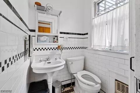 40 Walnut Ave, Millburn, NJ 07041 photo 18