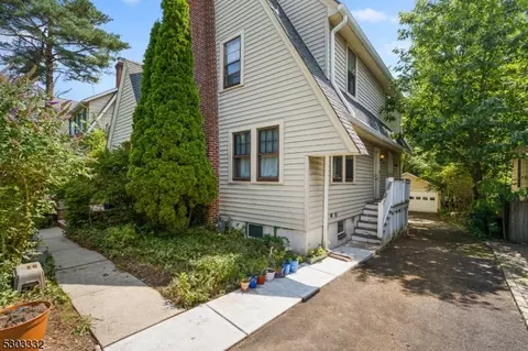 40 Walnut Ave, Millburn, NJ 07041 photo 3