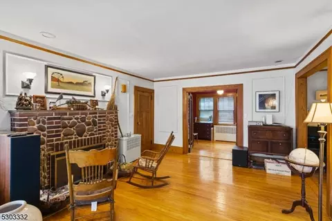 40 Walnut Ave, Millburn, NJ 07041 photo 6