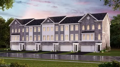69 Gladstone Ct, Hanover Twp, NJ 07981
