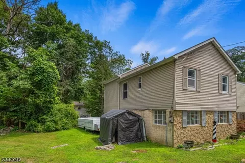 753 Brooklyn Mountain Rd, Hopatcong, NJ 07843